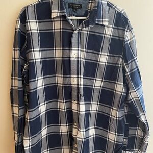 NWOT Banana Republic Navy Plaid Men's Button Up Shirt 100% cotton